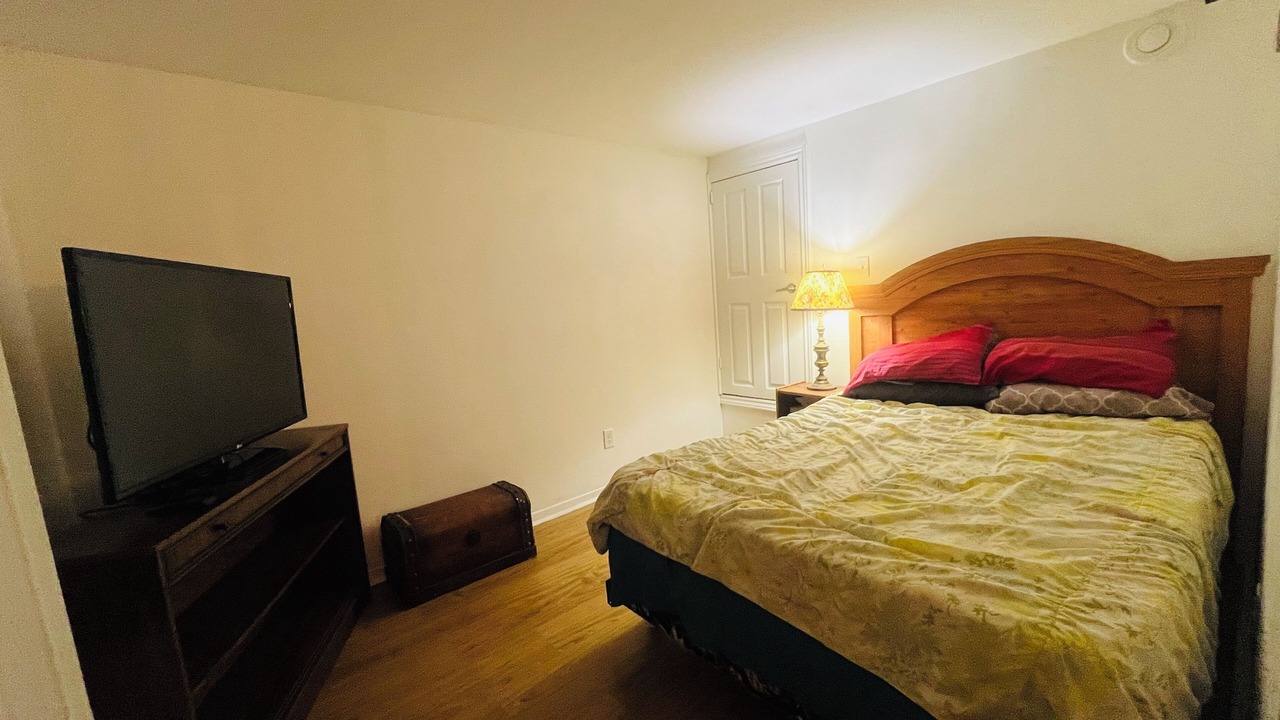 Photo of Bedroom in Waterford Valley