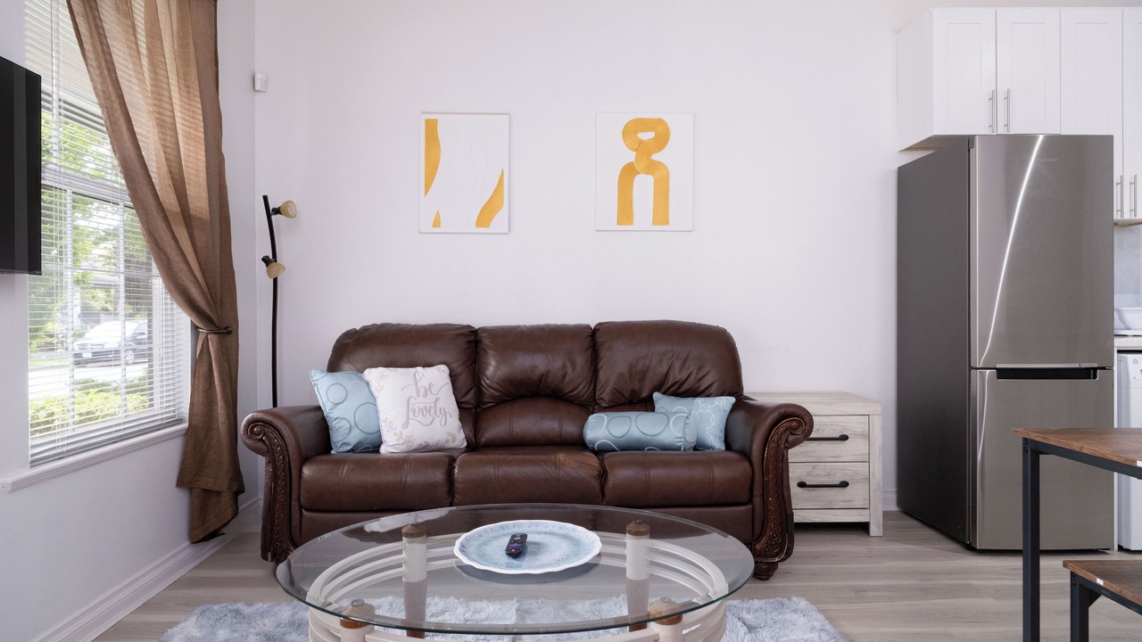 Photo of Livingroom in Surrey