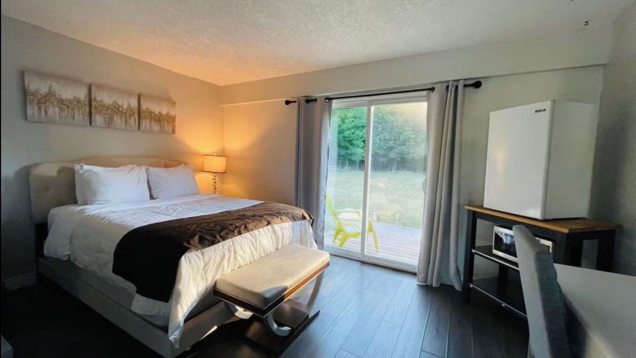 Photo of Bedroom in Wiarton