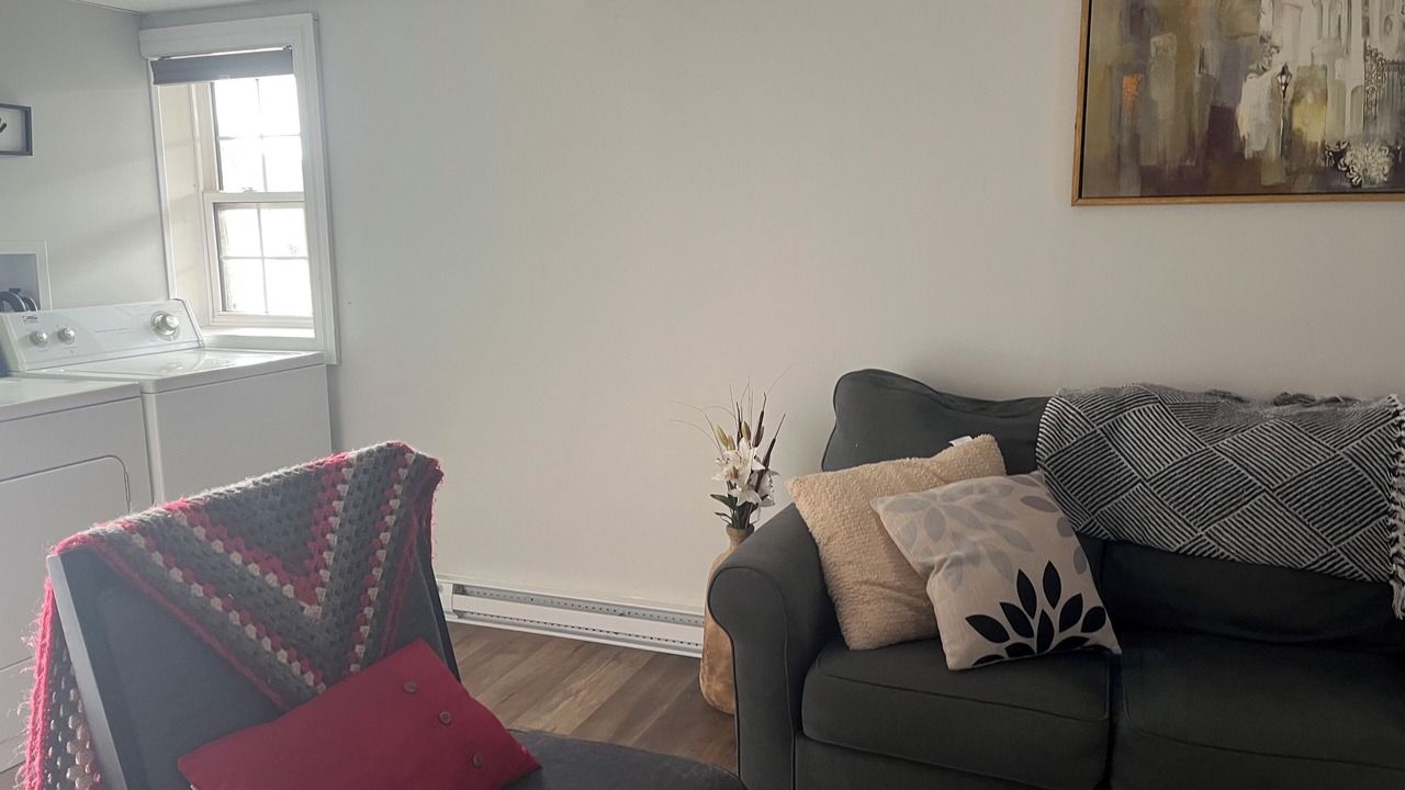 Photo of Livingroom in Shoal Harbour