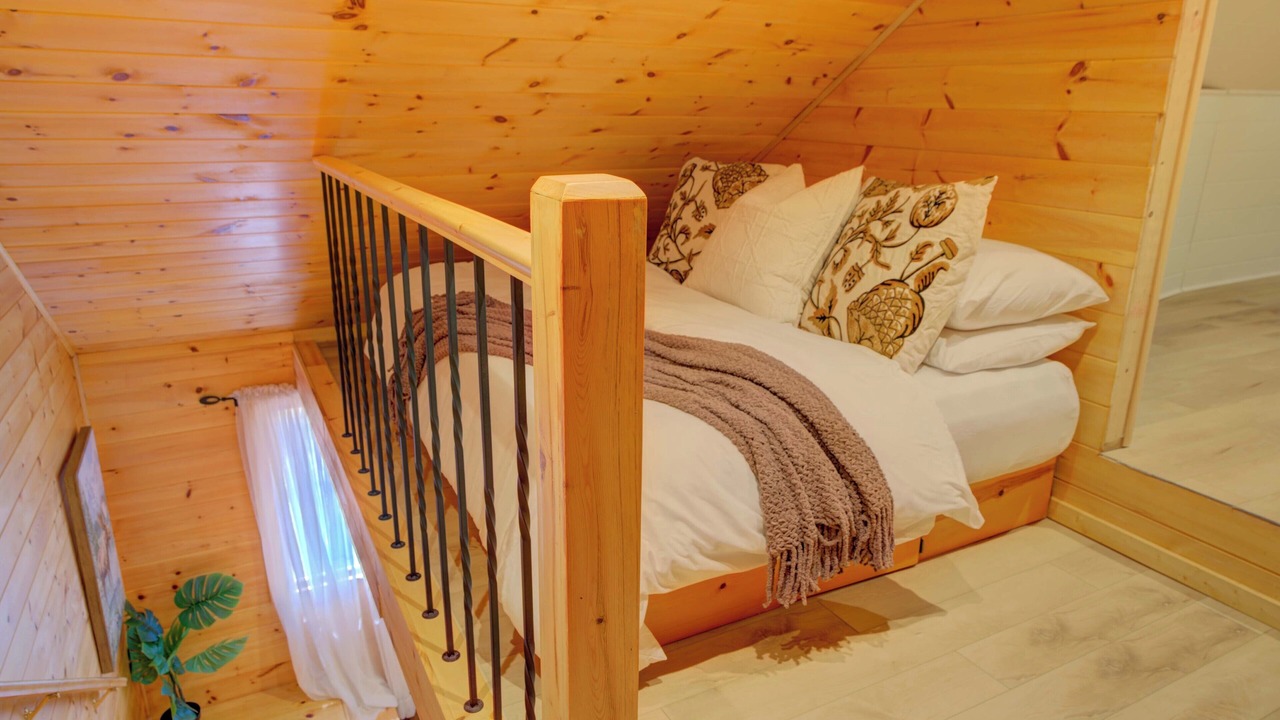 Photo of Bedroom in Frontenac