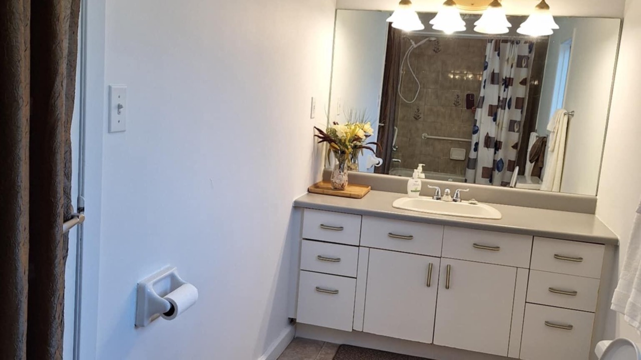 Photo of Bathroom in Port McNicoll
