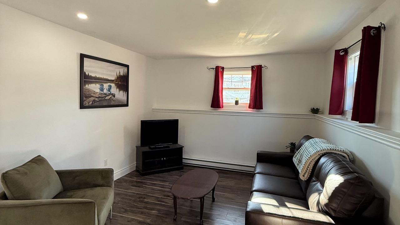 Photo of Livingroom in Deer Lake