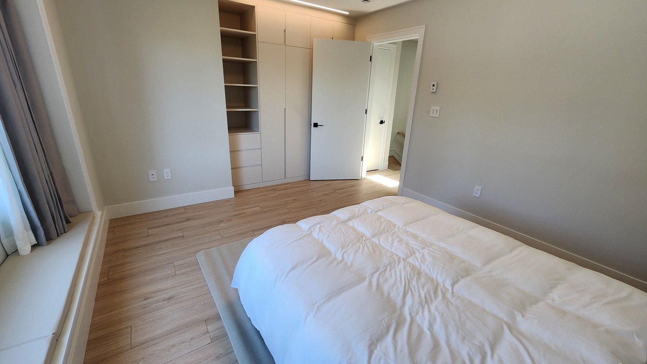 Photo of Bedroom in Fraserview
