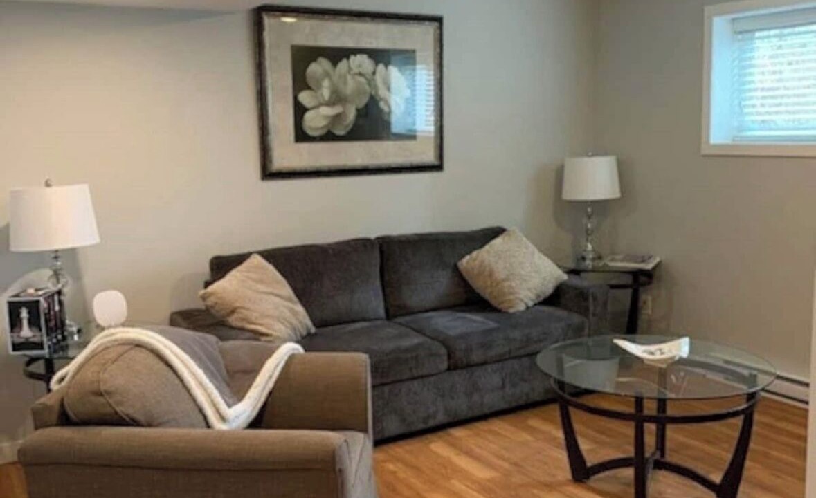 Photo of Livingroom in Duncan