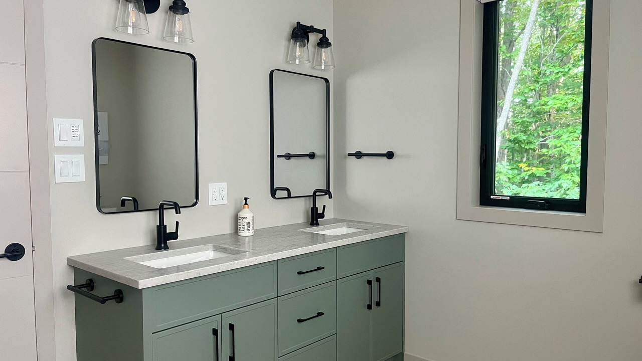 Photo of Bathroom in MacTier