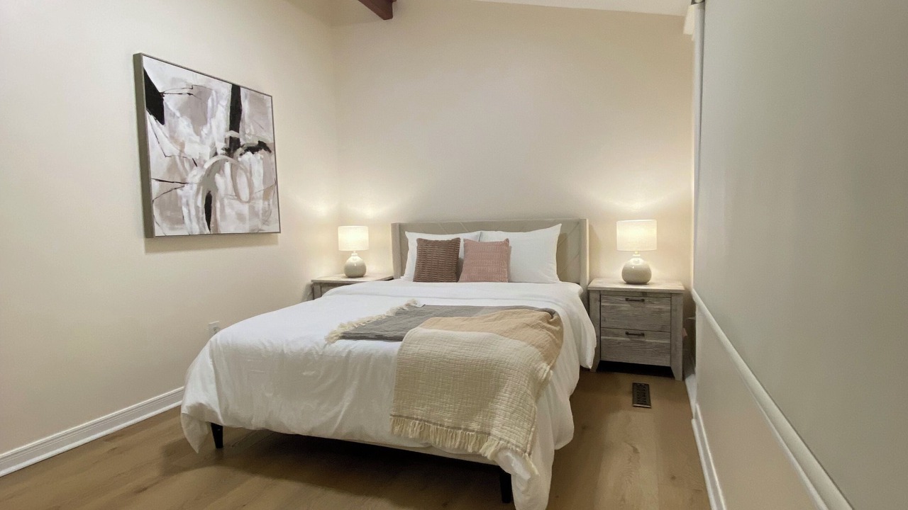 Photo of Bedroom in Mineola