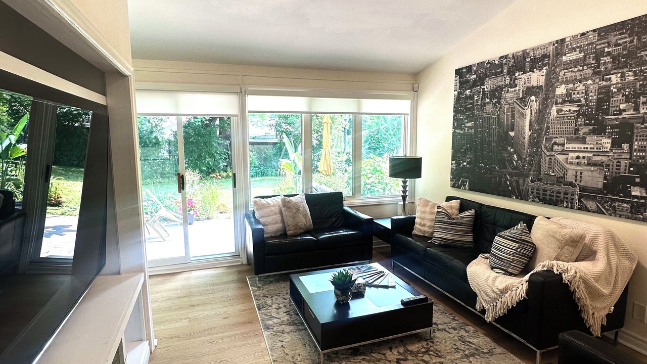Photo of Livingroom in Mineola