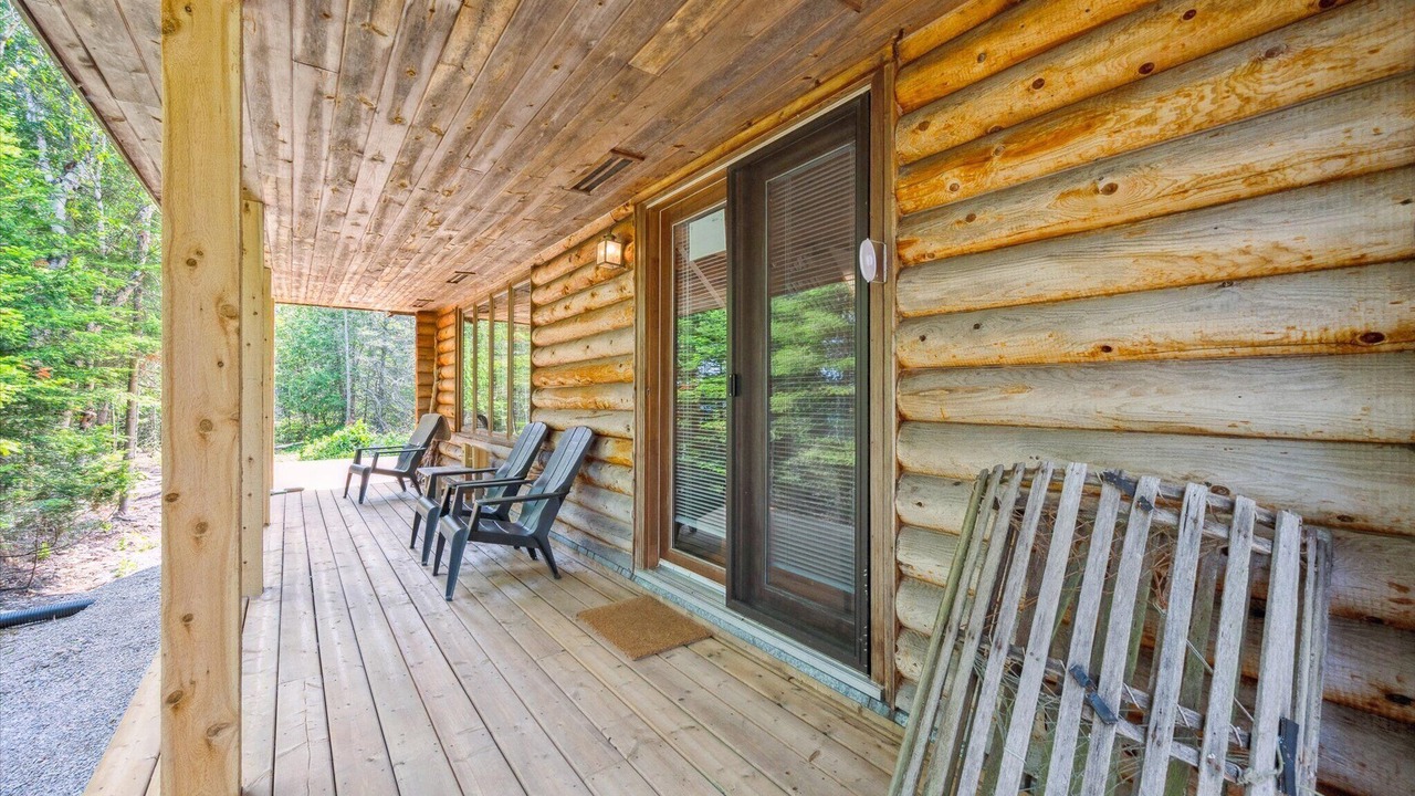 Photo of Patio Balcony in Lion's Head