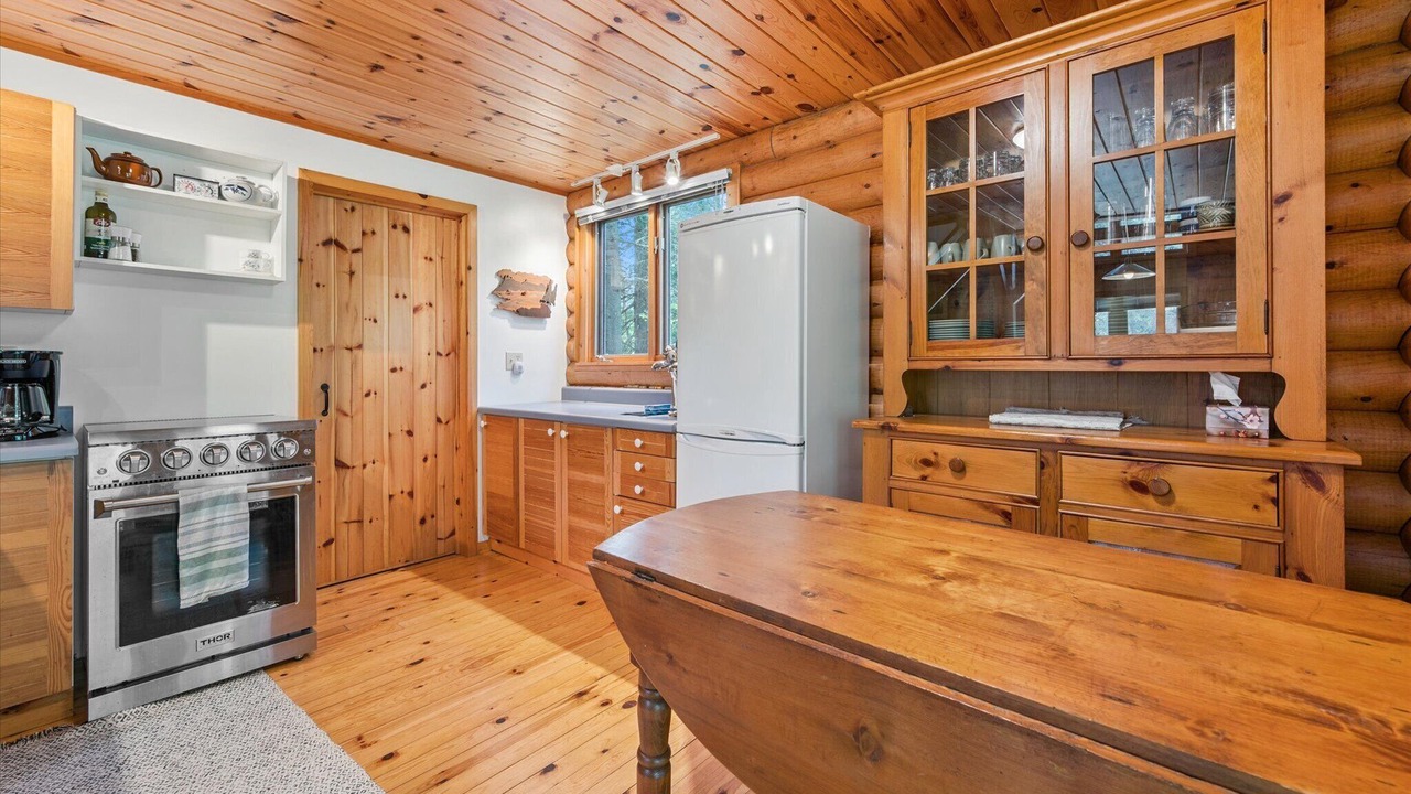 Photo of Kitchen in Lion's Head