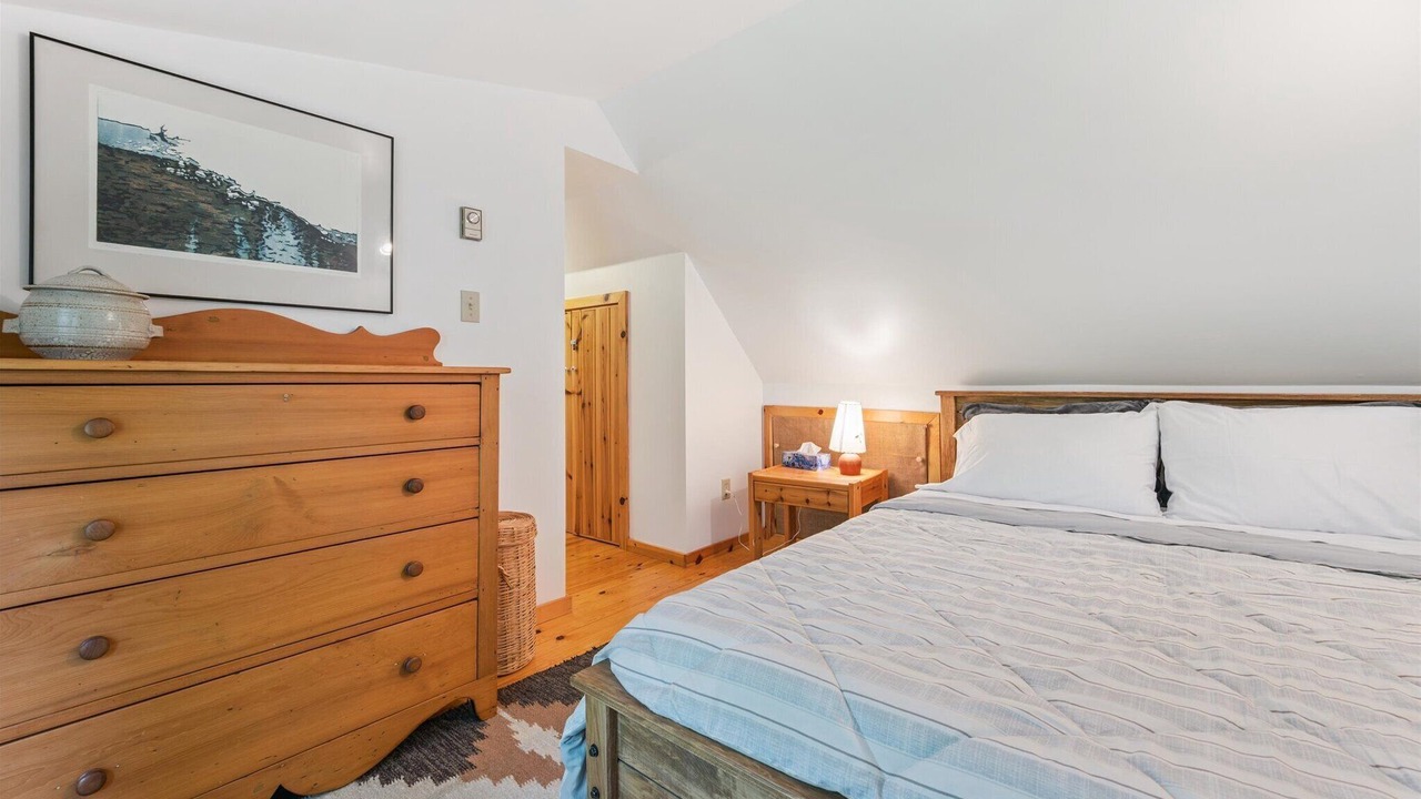 Photo of Bedroom in Lion's Head