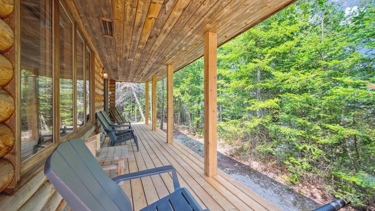 Photo of Patio Balcony in Lion's Head