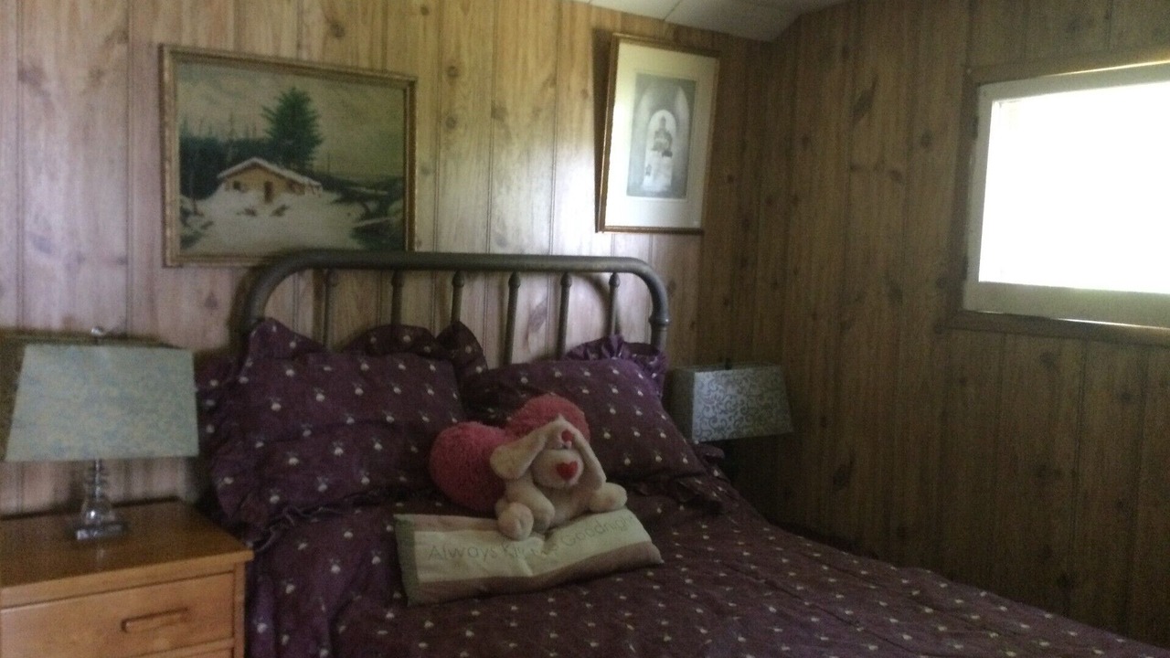 Photo of Bedroom in Montague