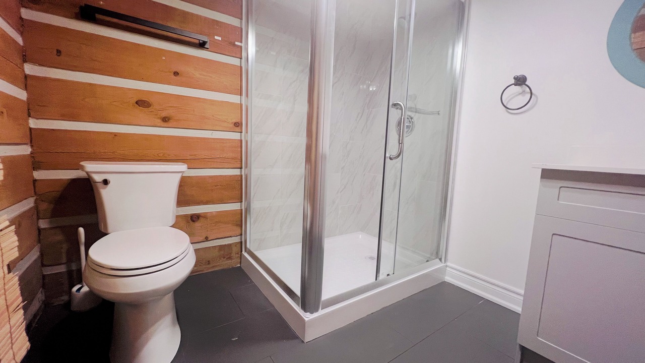 Photo of Bathroom in Carrying Place
