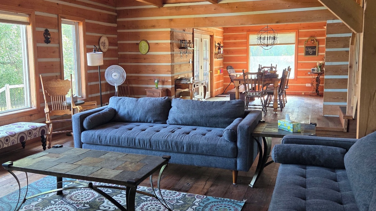 Photo of Livingroom in Carrying Place