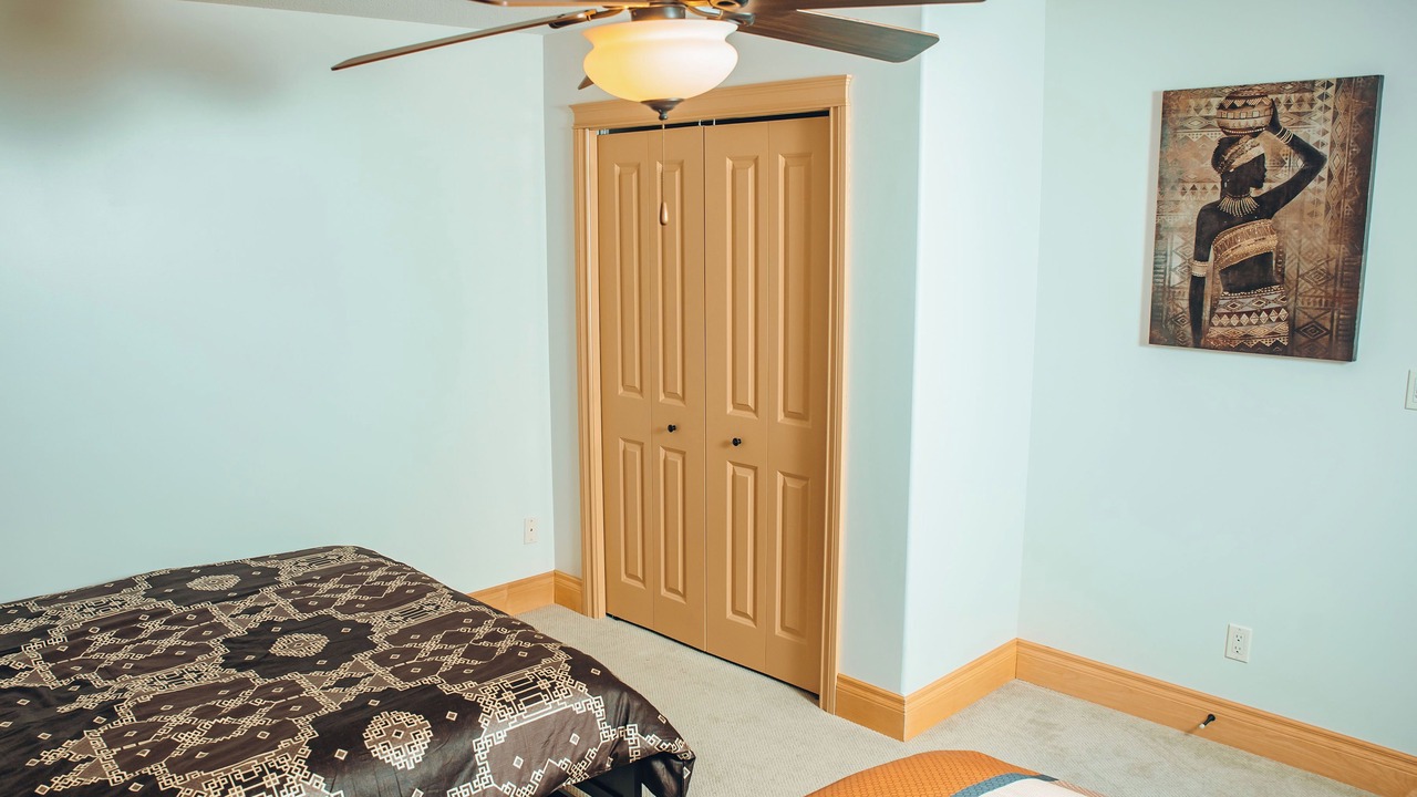 Photo of Bedroom in Calgary-Edmonton Corridor