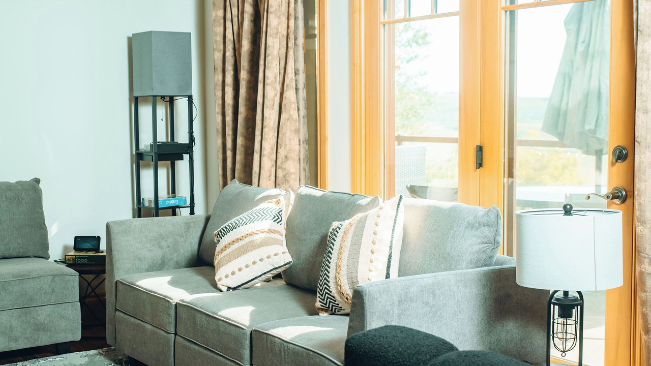 Photo of Livingroom in Calgary-Edmonton Corridor