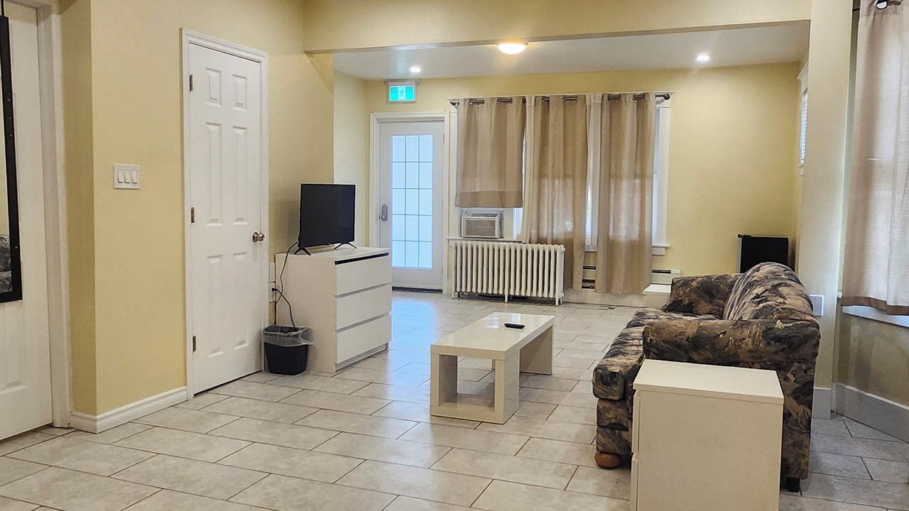 Photo of Livingroom in Niagara Falls