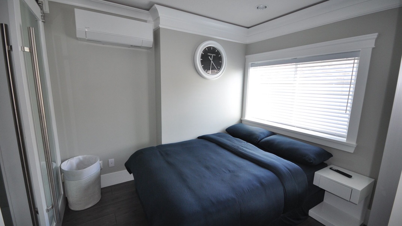 Photo of Bedroom in Sunset
