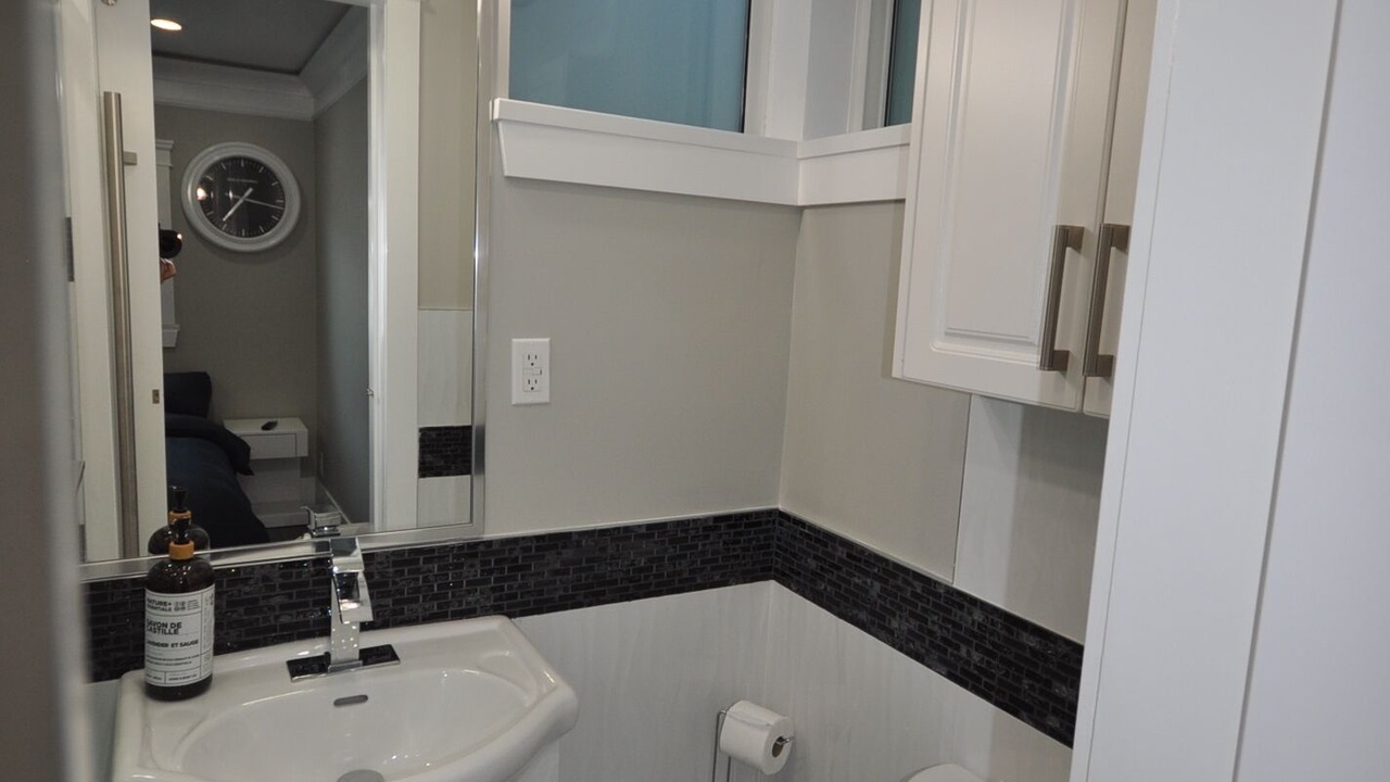 Photo of Bathroom in Sunset