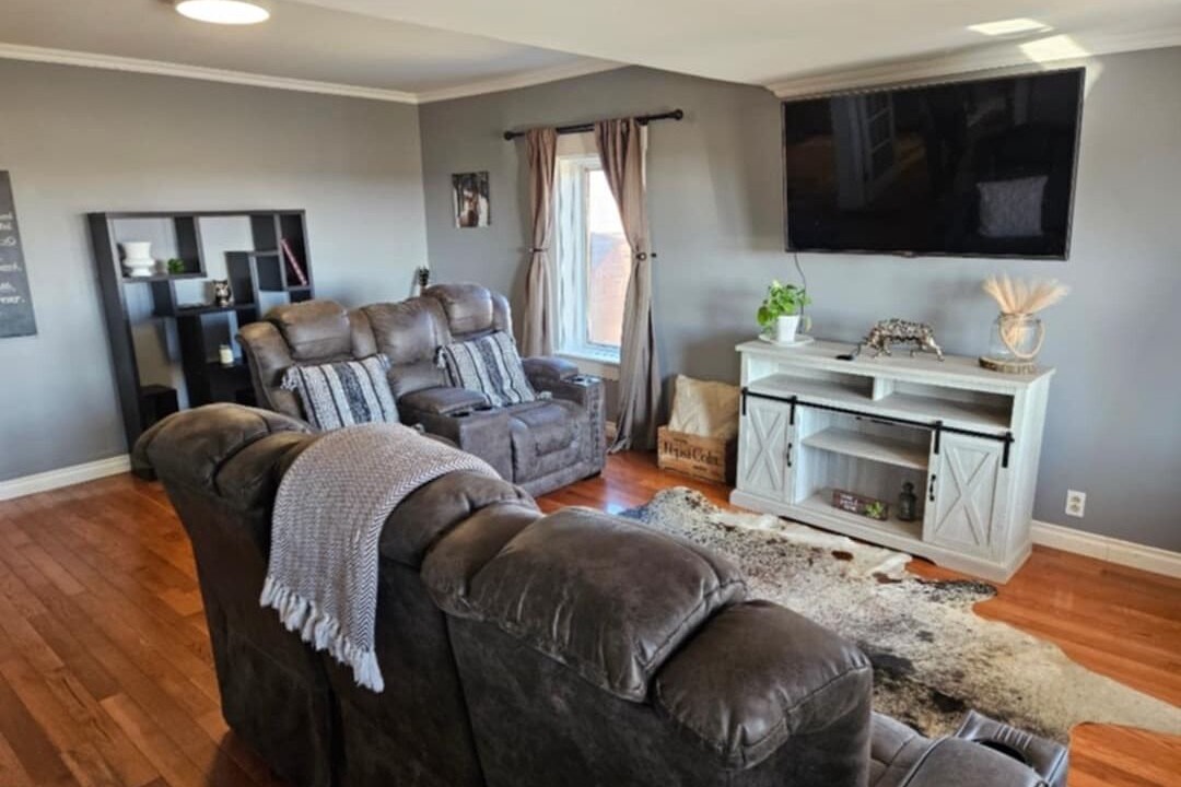Photo of Livingroom in West Elgin