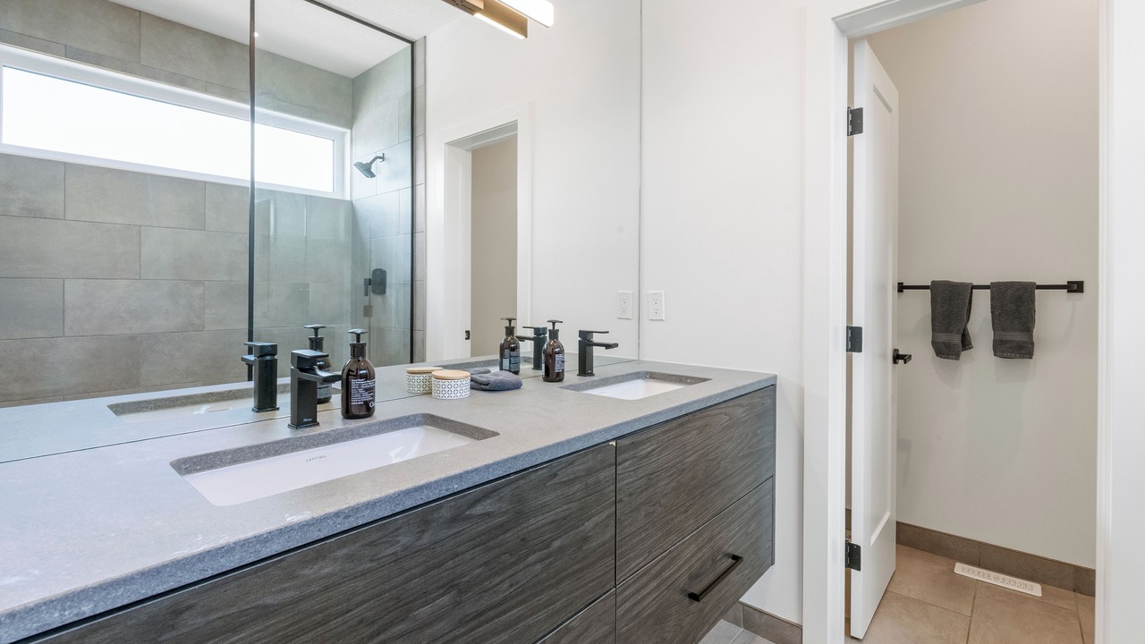 Photo of Bathroom in North Central Edmonton