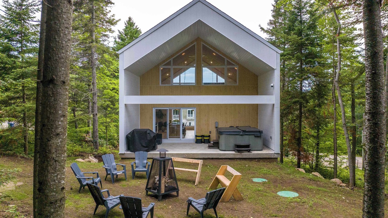 Photo of Patio Balcony in Saint Donat