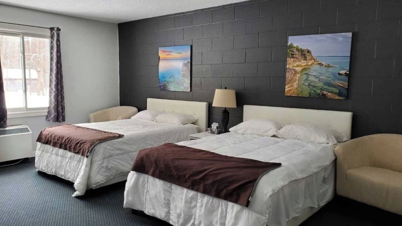 Photo of Bedroom in Wiarton