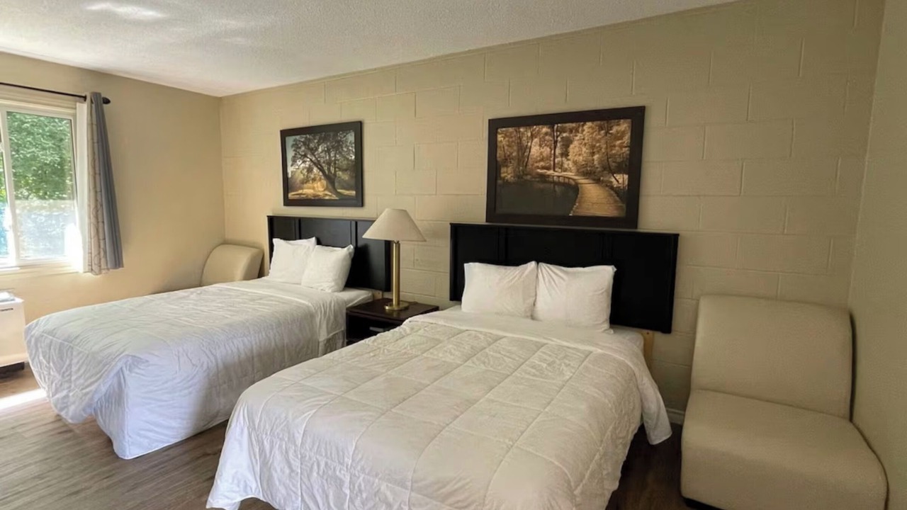 Photo of Bedroom in Wiarton