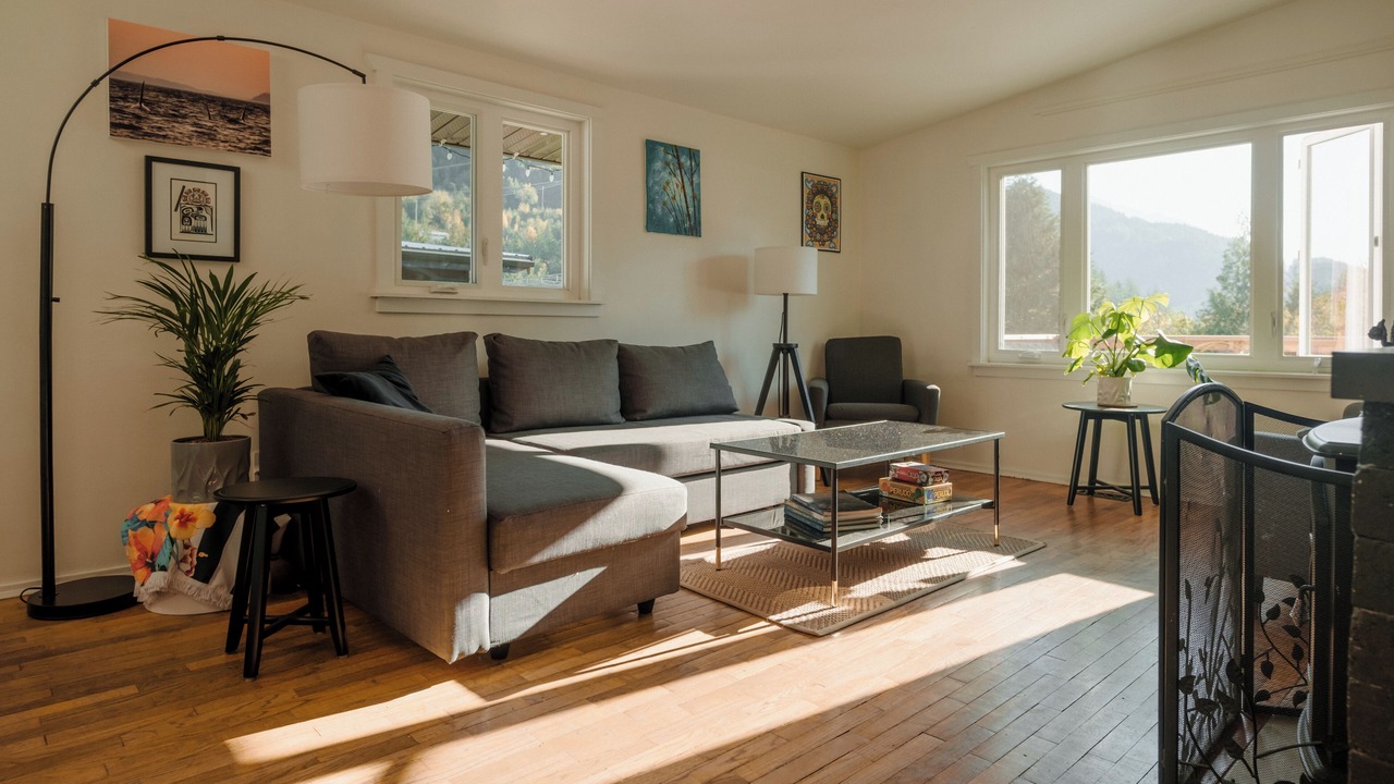 Photo of Livingroom in Britannia Beach