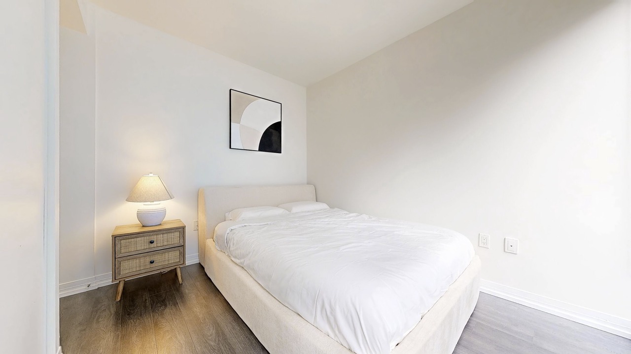 Photo of Bedroom in Garden District