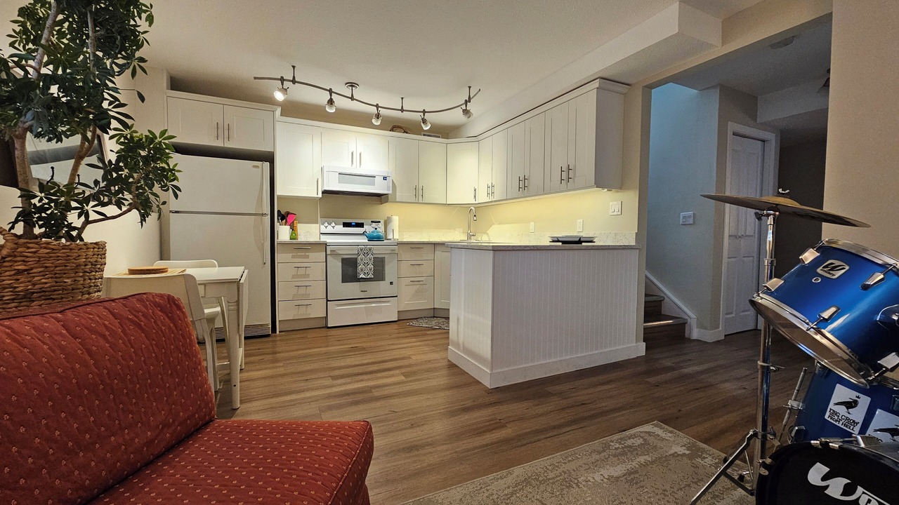 Photo of Livingroom in Cougar Creek