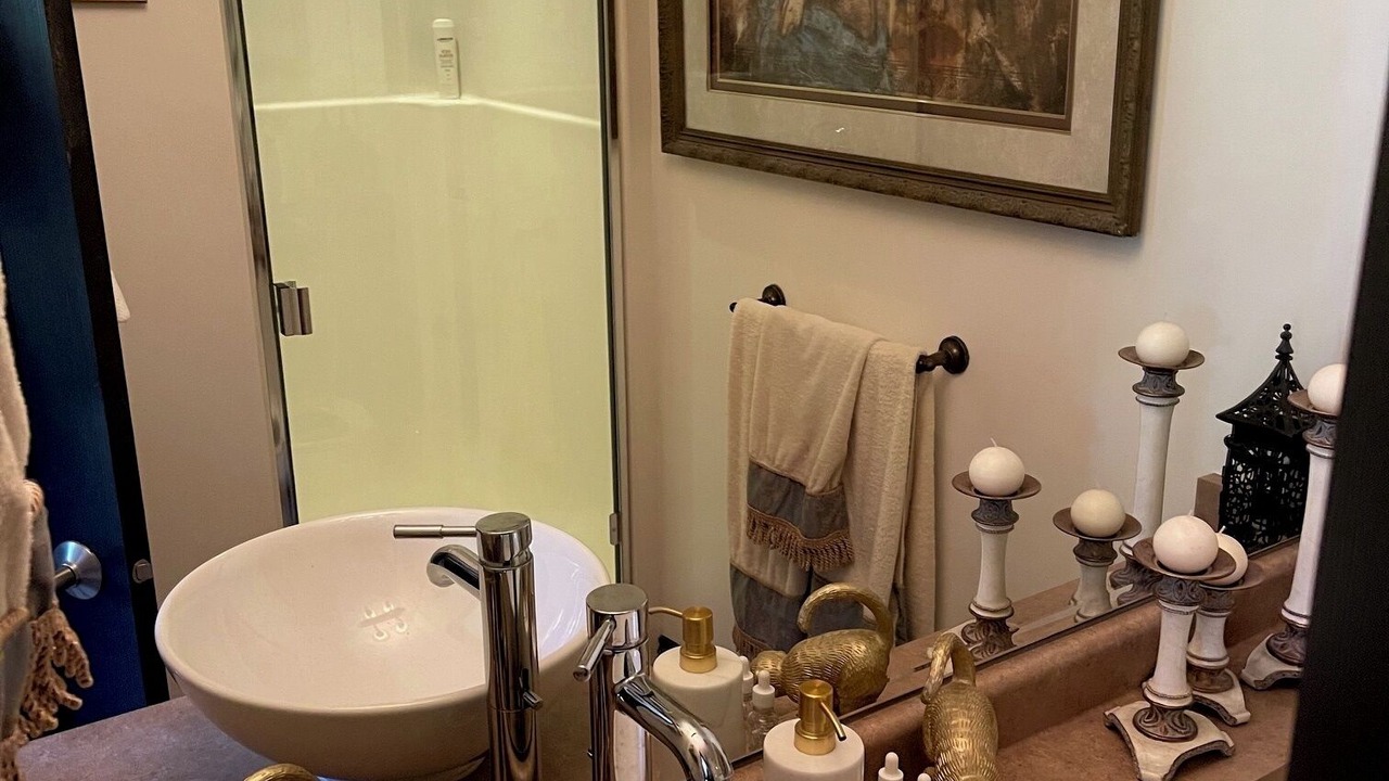 Photo of Bathroom in Saanich East