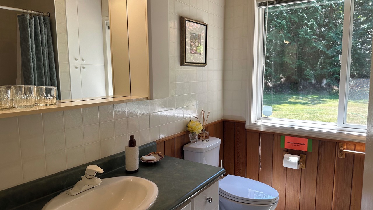 Photo of Bathroom in Regional District of Nanaimo