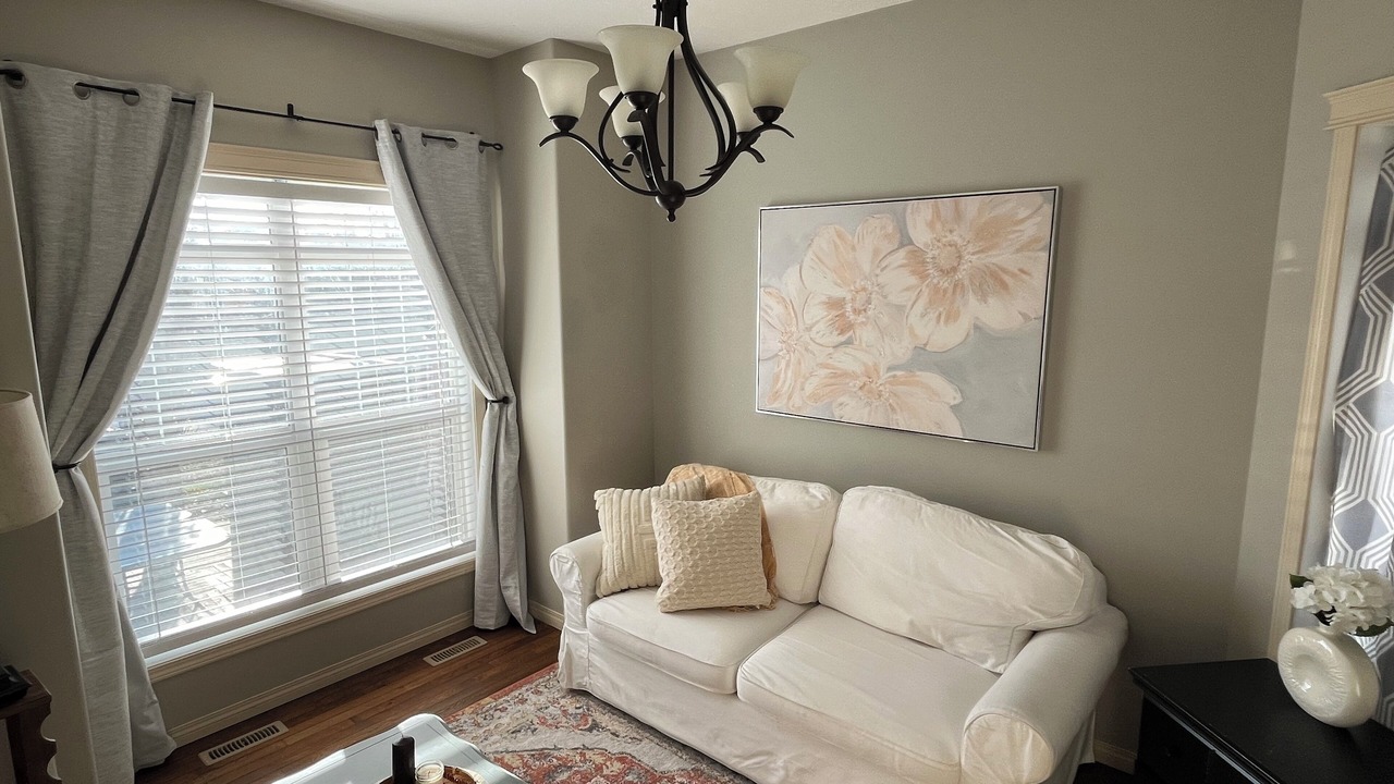 Photo of Livingroom in Markerville