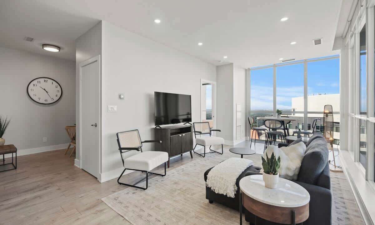 Photo of Livingroom in Downtown Mississauga