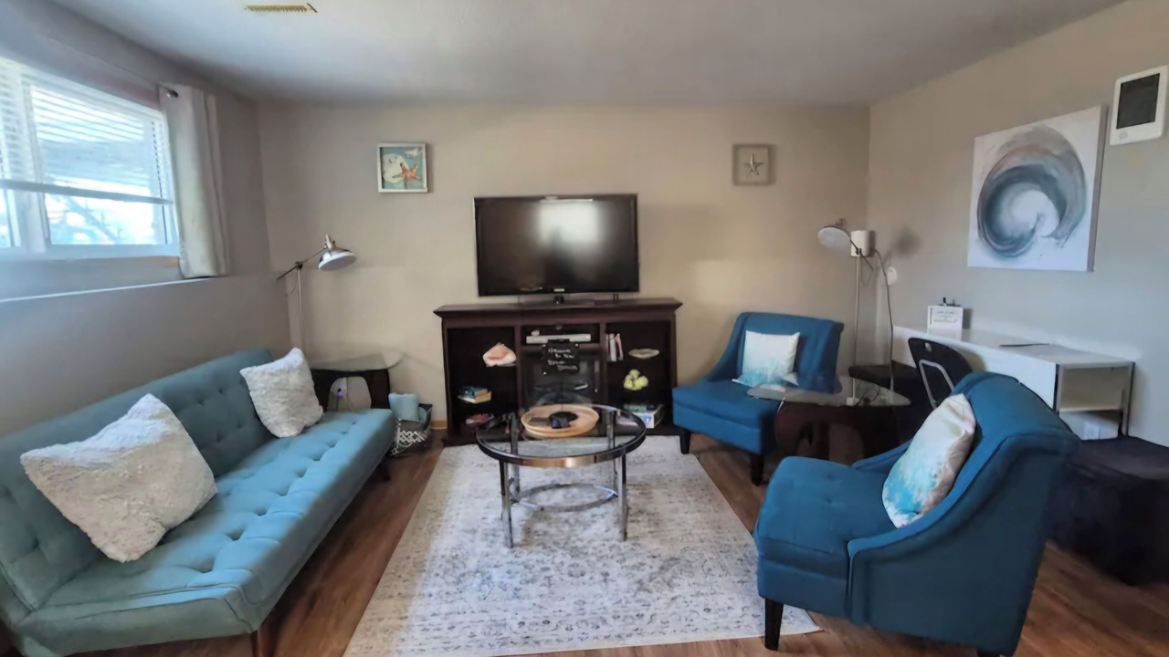 Photo of Livingroom in Sylvan Lake