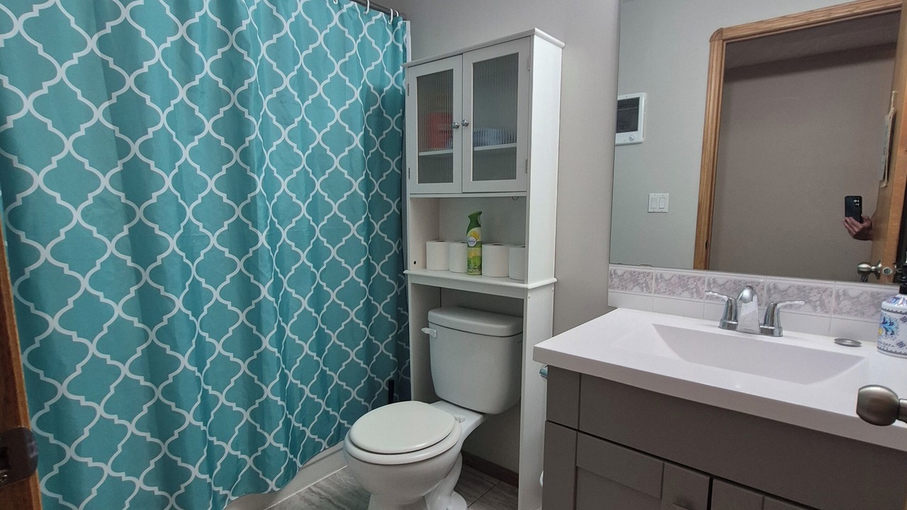 Photo of Bathroom in Sylvan Lake