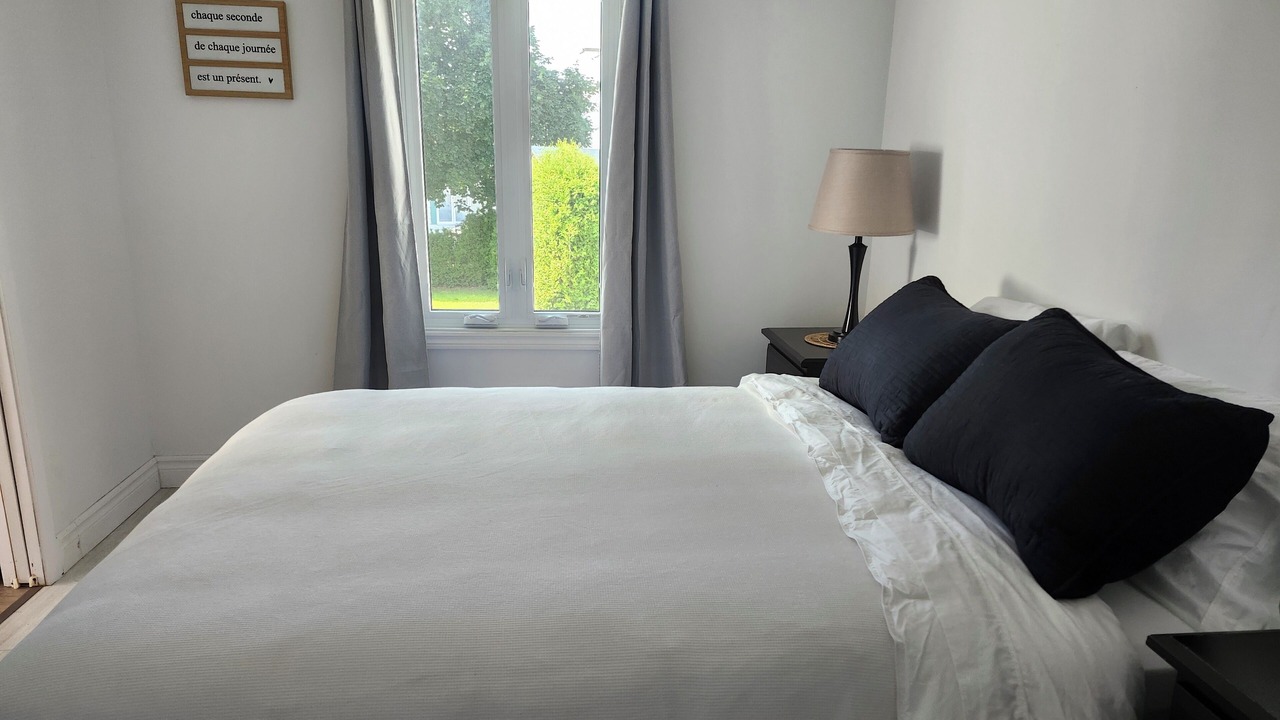 Photo of Bedroom in Saint-Apollinaire
