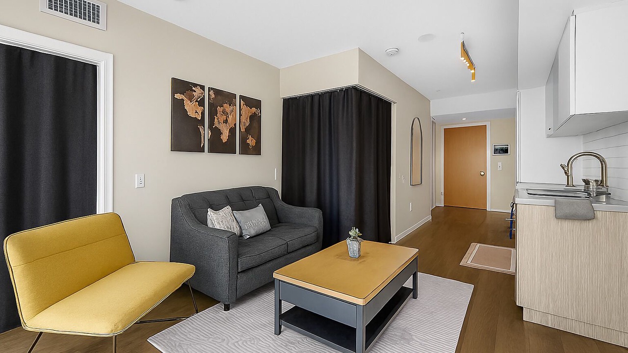 Photo of Livingroom in Garden District