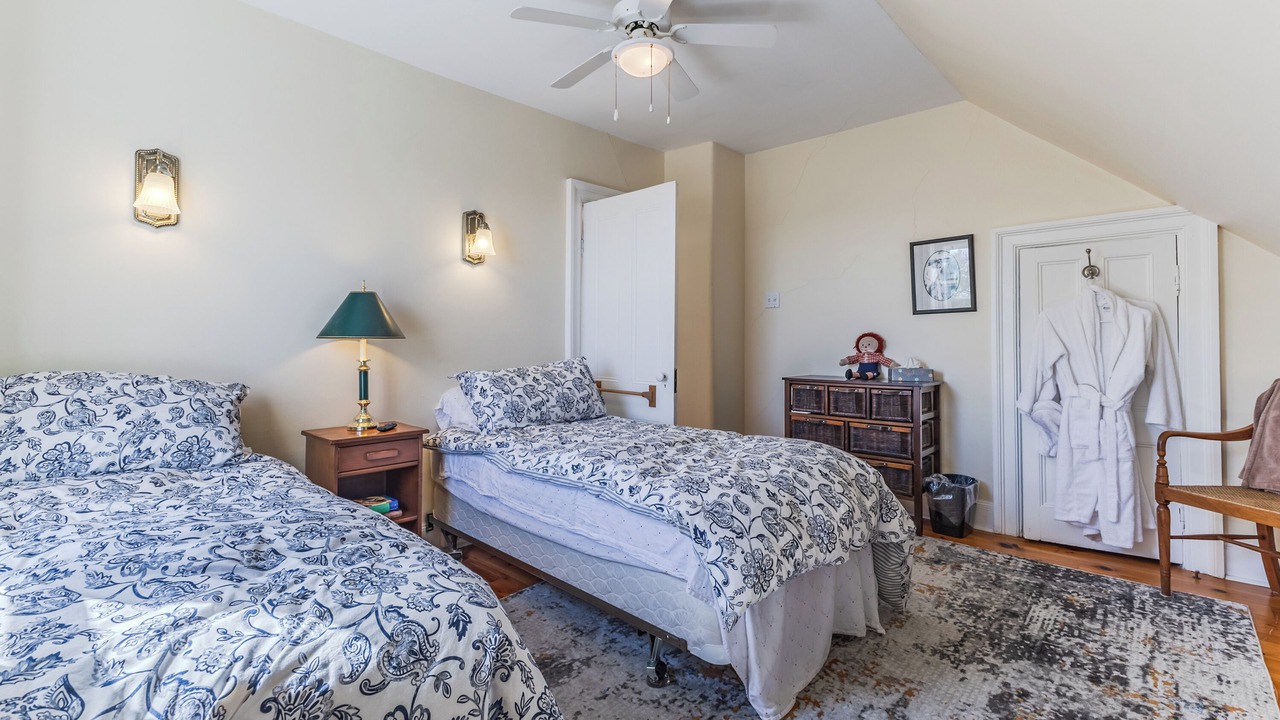 Photo of Bedroom in Brule Point