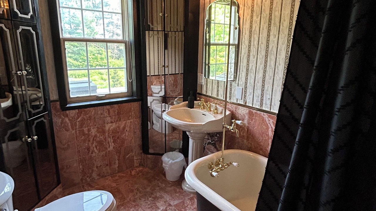 Photo of Bathroom in Guelph/Eramosa