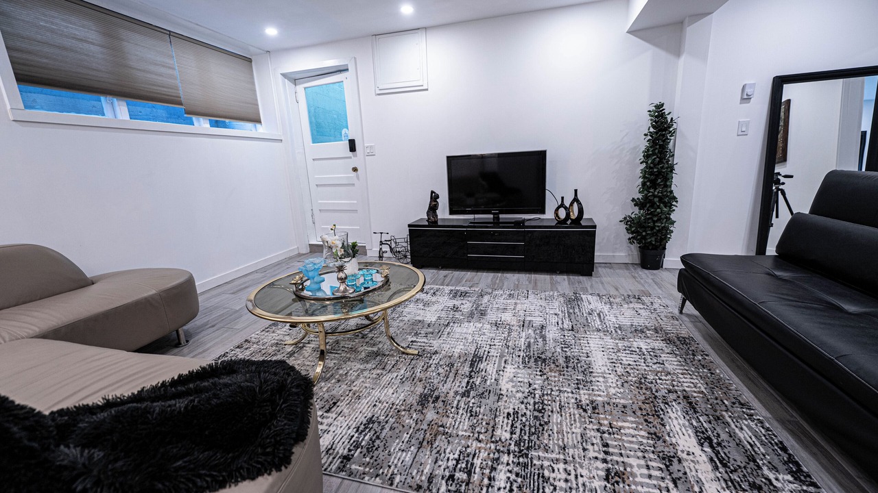 Photo of Livingroom in West Vancouver