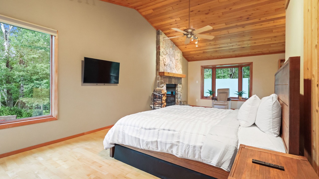 Photo of Bedroom in Manitoba