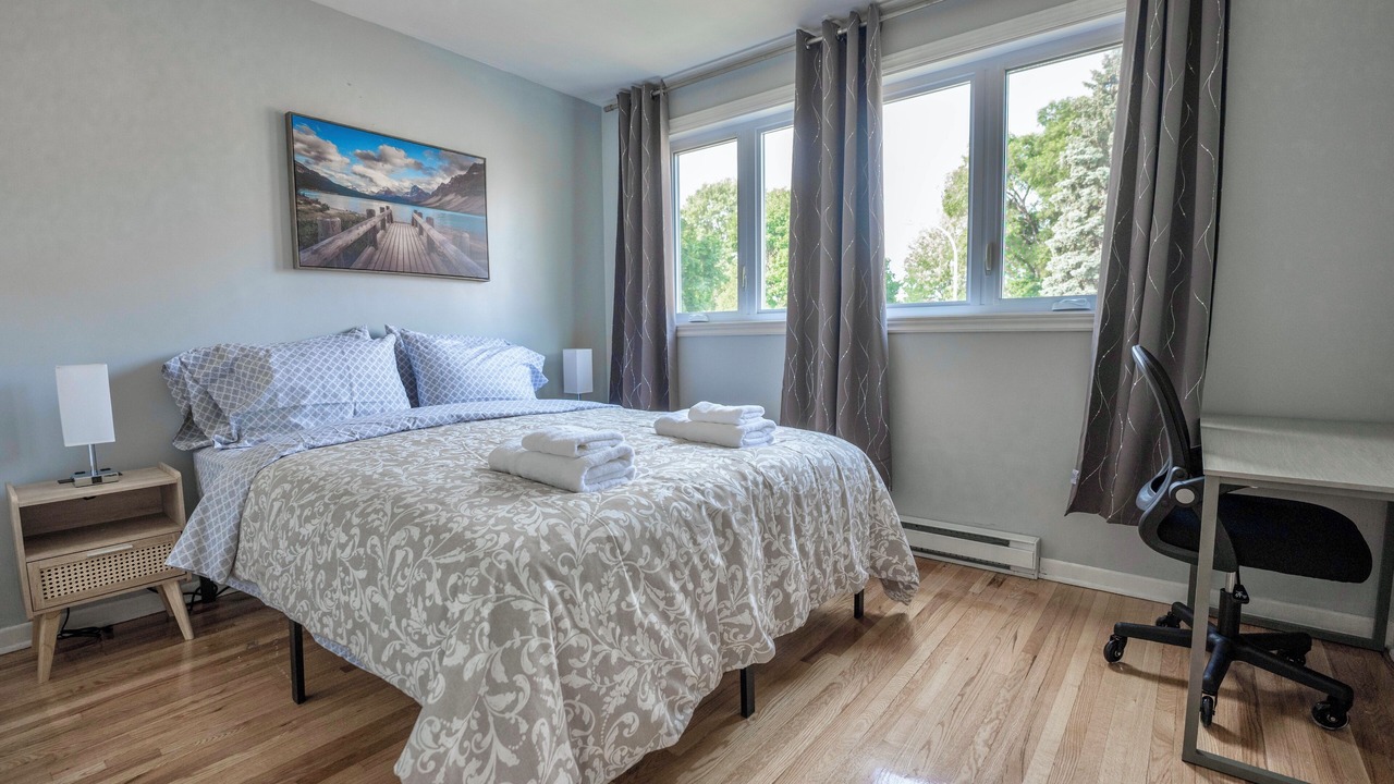 Photo of Bedroom in Laval-des-Rapides