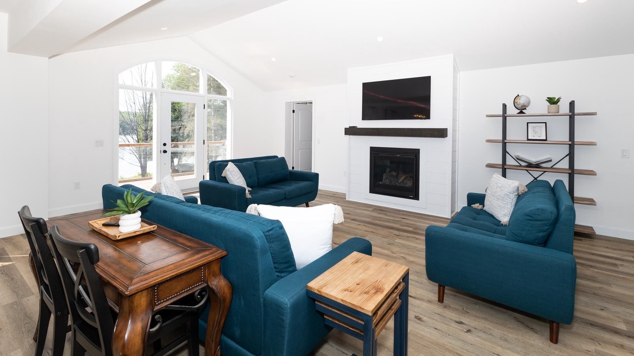 Photo of Livingroom in Haliburton
