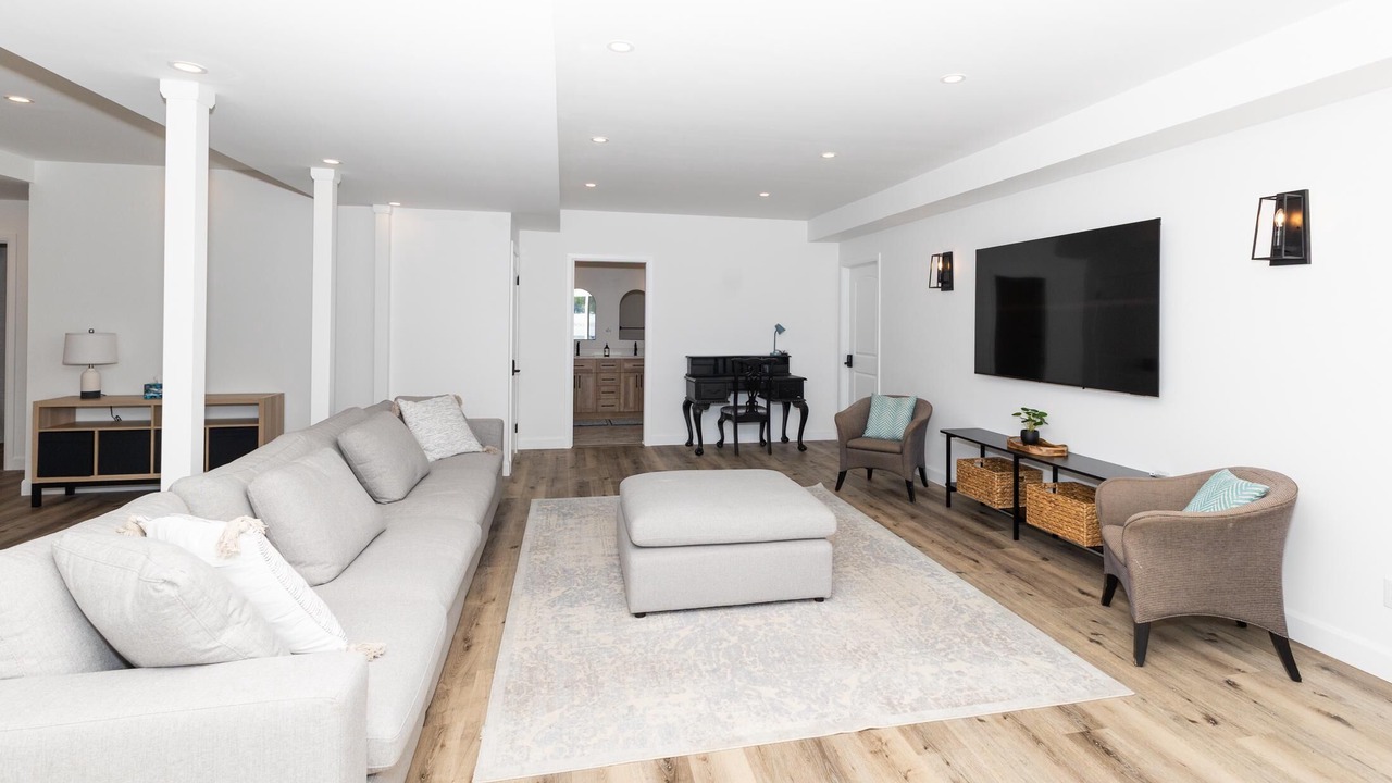 Photo of Livingroom in Haliburton