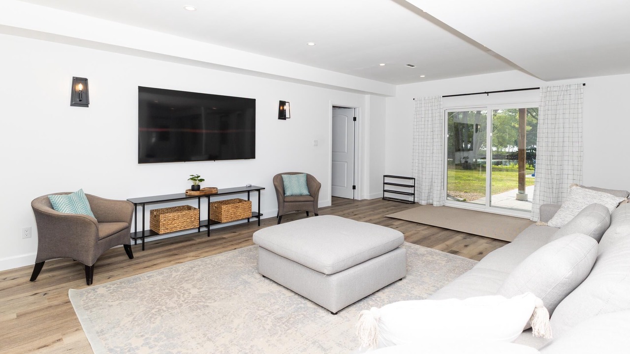 Photo of Livingroom in Haliburton