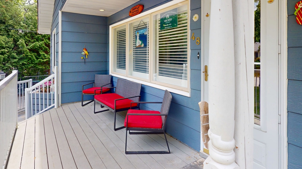 Photo of Patio Balcony in Wasaga Beach
