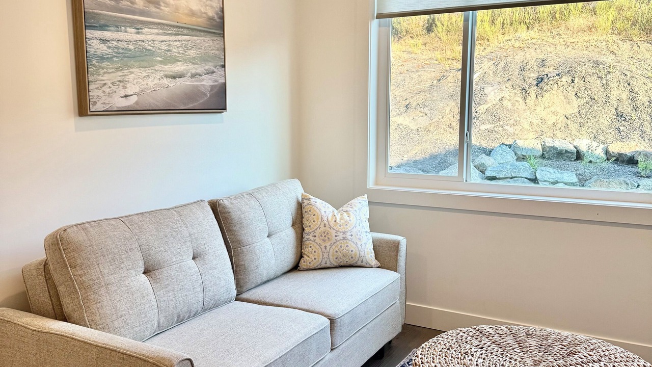 Photo of Livingroom in North Cowichan